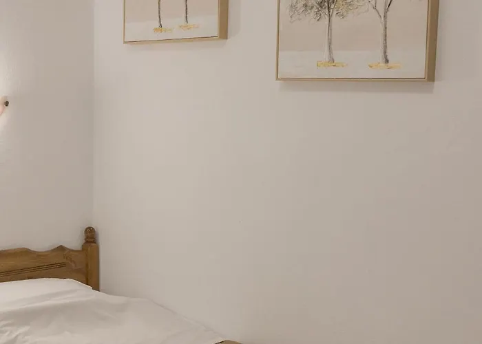 Gatzea Eden Garden Apartment *