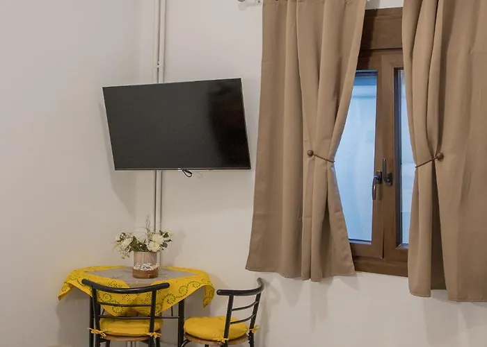 Gatzea Eden Garden Apartment Kato Gatzea