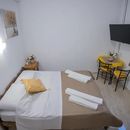 Gatzea Eden Garden Apartment *
