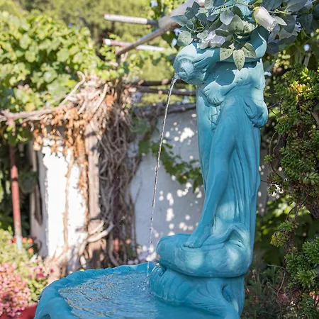 Gatzea Eden Garden *